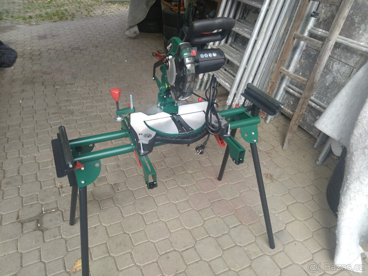 kapovací okružní pila vč. stojanu Parkside