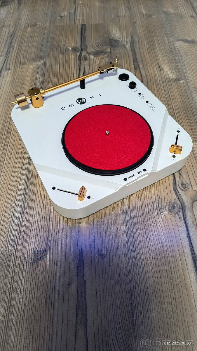 OMNI přenosný gramofon