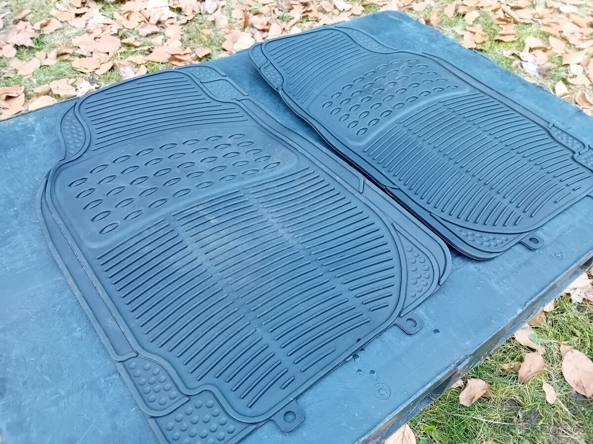 Prodám sadu autokoberce