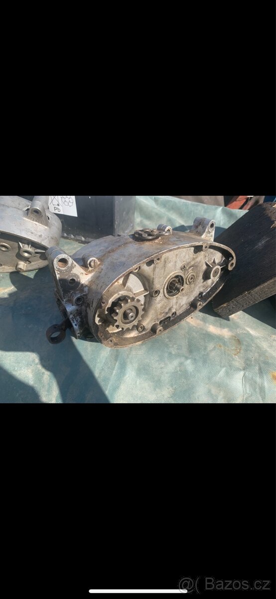 Jawa pionýr motor 05