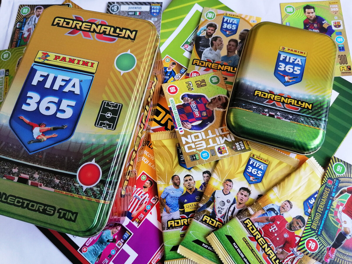 Fotbalové kartičky FIFA 365 2021 - Albumy, balíčky, boxy..
