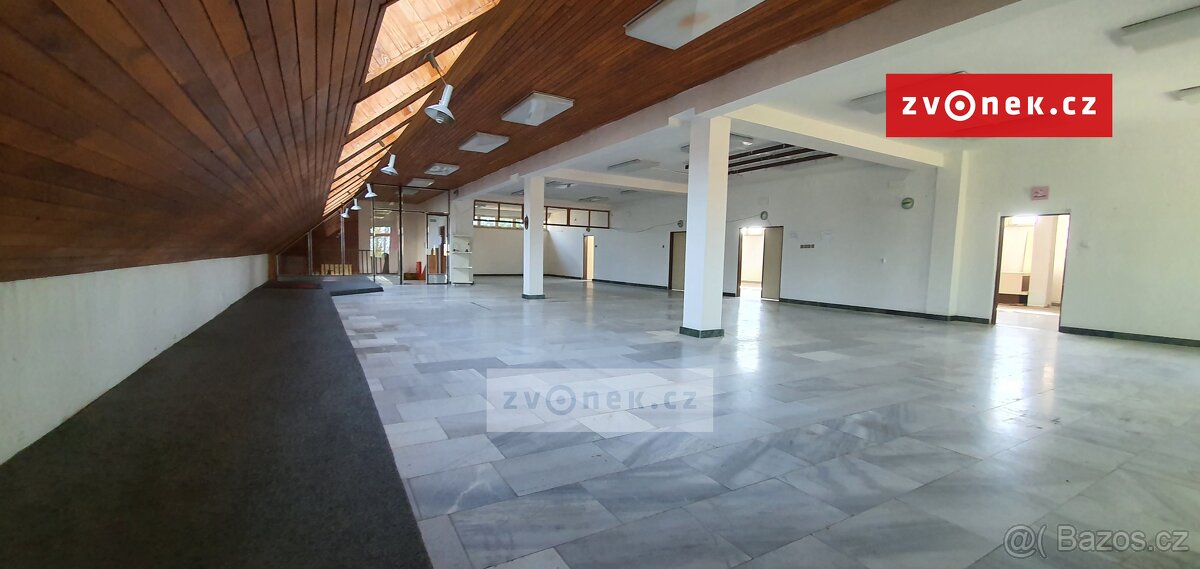 Pronájem obchodního prostoru 442 m², Spytihněv