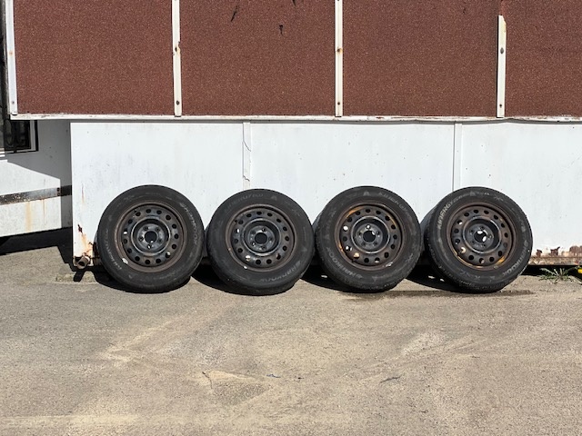 4ks disků + pneu R15