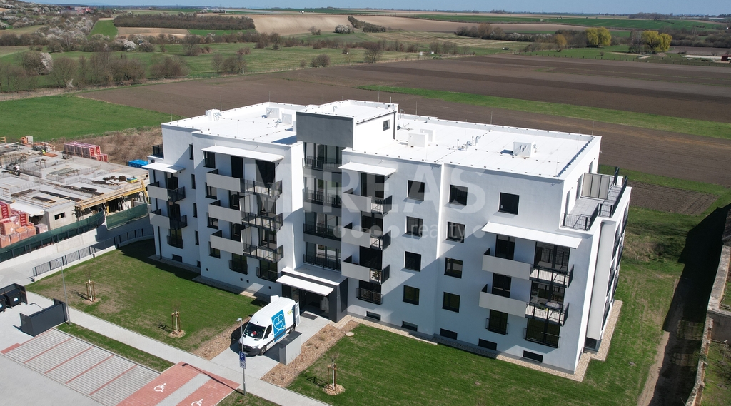 Lysá nad Labem, pronájem bytu 3+kk 81 m2, s terasou, garáží 