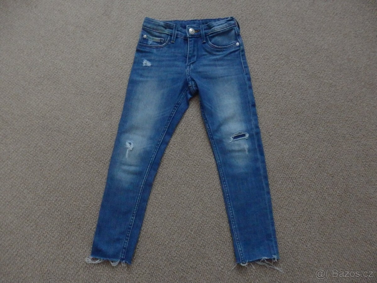Džíny vel. 116 rifle trhané, skinny fit H&M