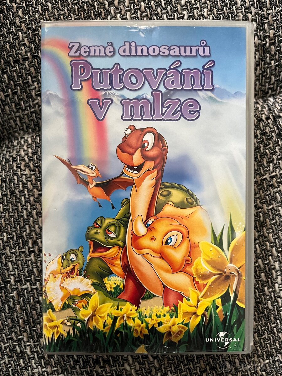 VHS kazety - originální - země dinosaurů