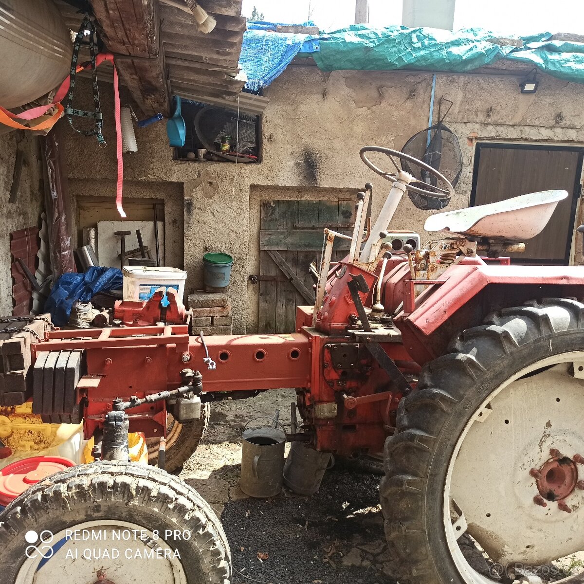 Prodám traktor