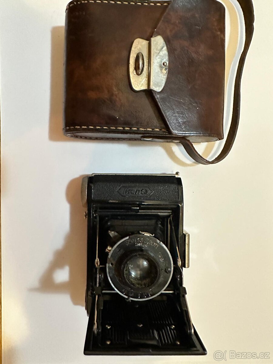 Prodám fotoaparát Zeiss Ikon Ikonta 520/2