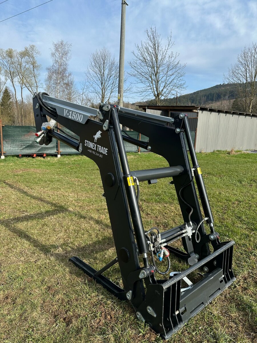 Čelní nakladač