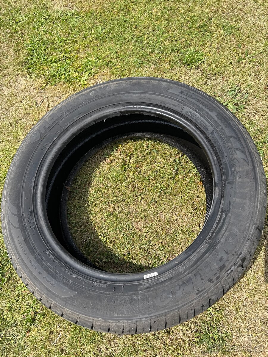 1 ks nové pneu z rezervy 235/55R18 100H