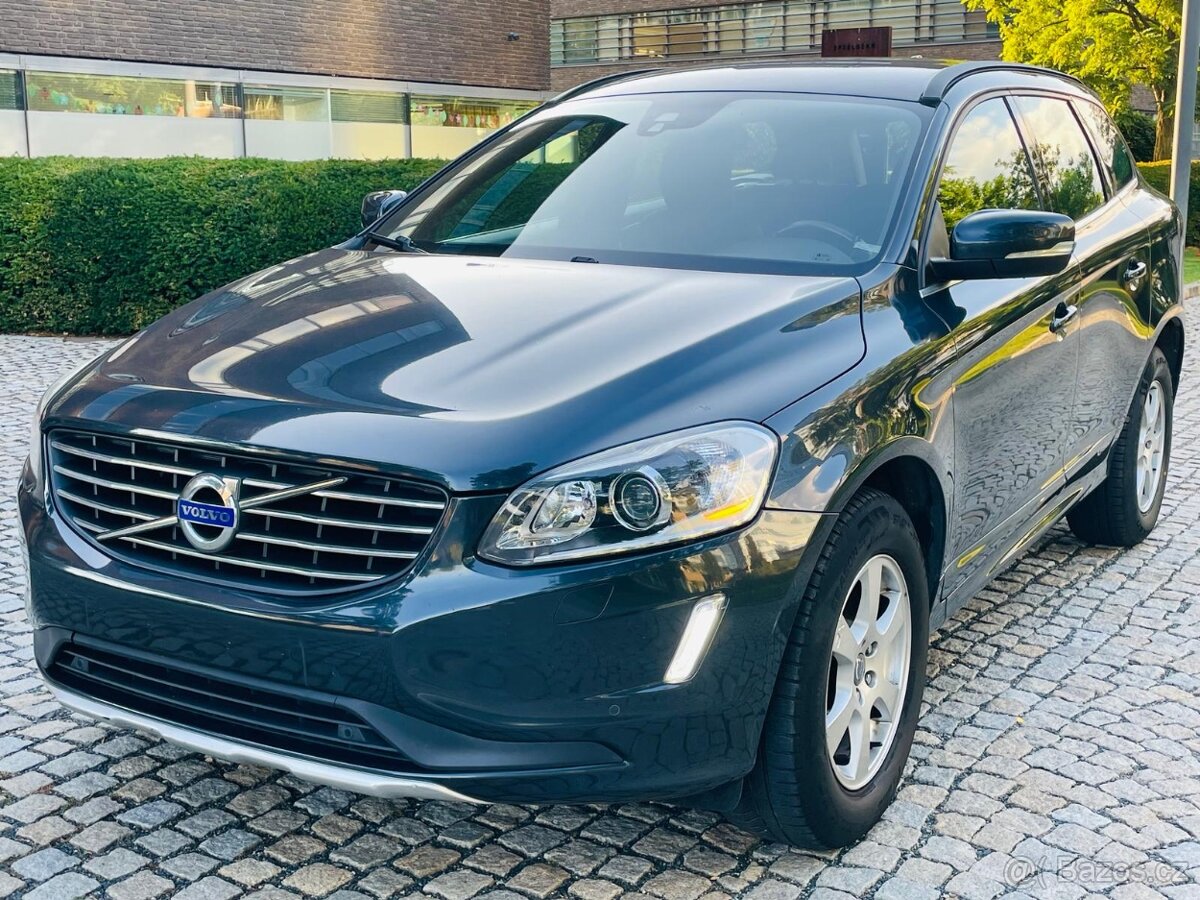 Volvo XC60 2.4 5V 4x4 AUT Bi XENONY VÝHŘEV FACELIFT SERVISKA