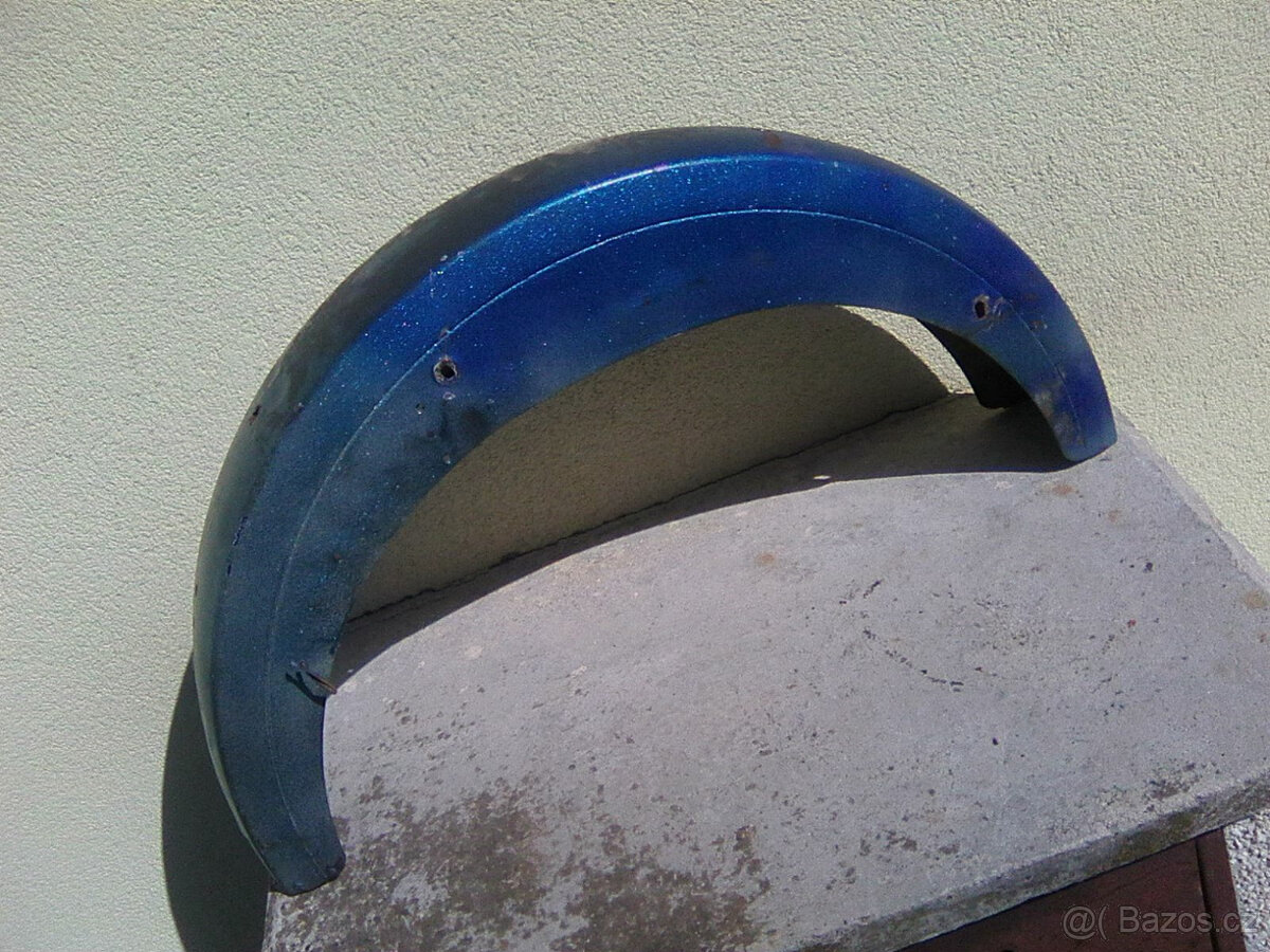 čz 125/175 476/477 - nádrž a držák oilmasteru,blatníky,válec