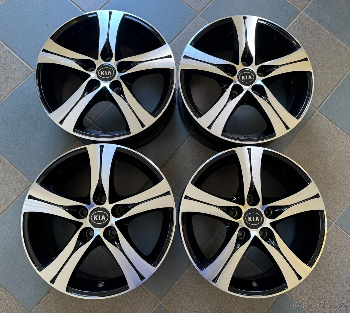 alu kola 16", rozteč šroubů 5x114,3