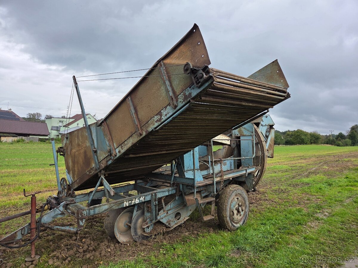 Bramborovy kombajn anna z644