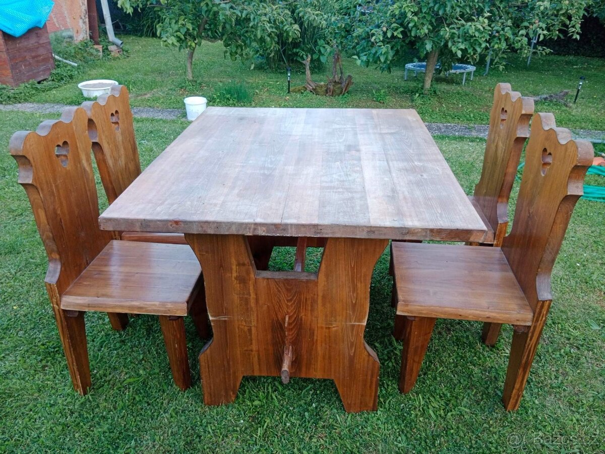 Jídelní set masiv Lípa