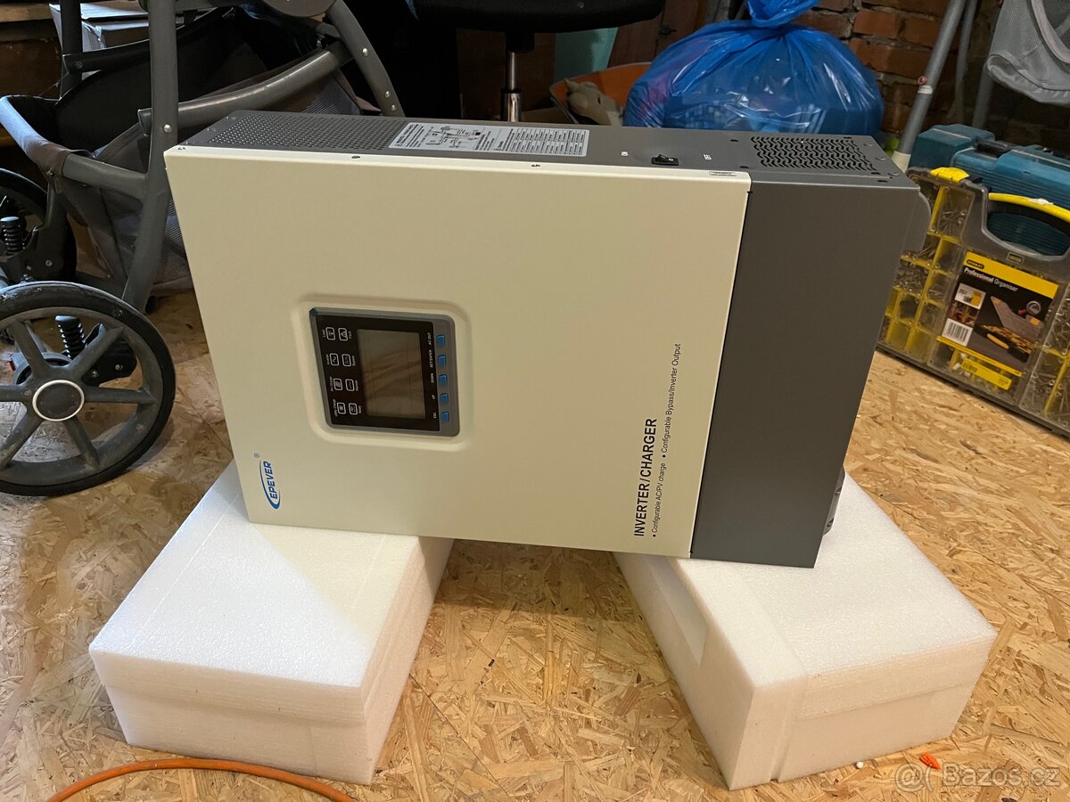 Prodám střídač Epever UP5000