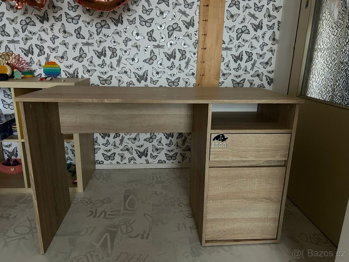 Psací stůl 120sx60hx76v
