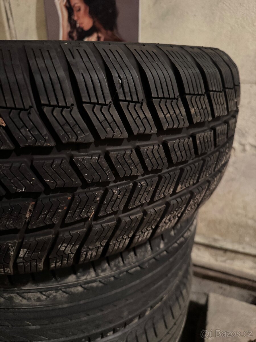 Pneu zimní 235/60 R 18 Barum Polaris 3 - 2kusy