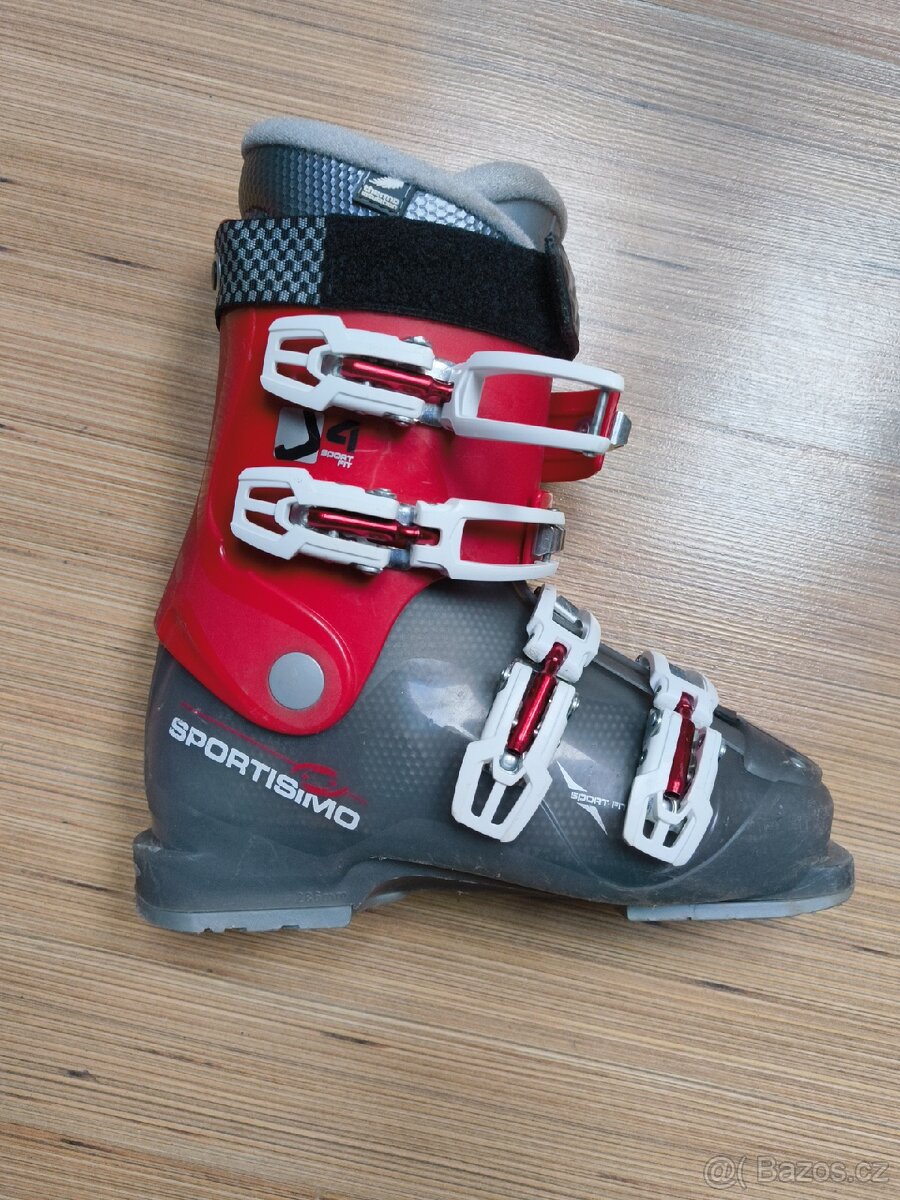 Juniorské lyžáky Alpina