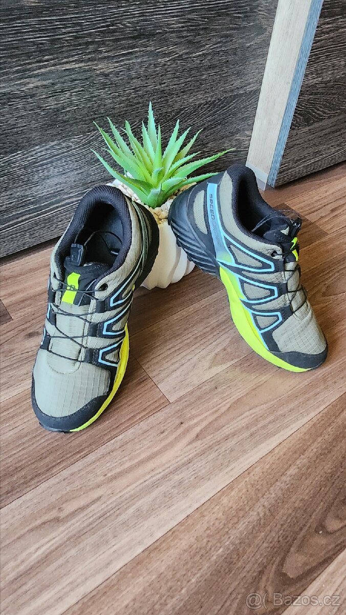 Trekové boty Salomon vel. 36