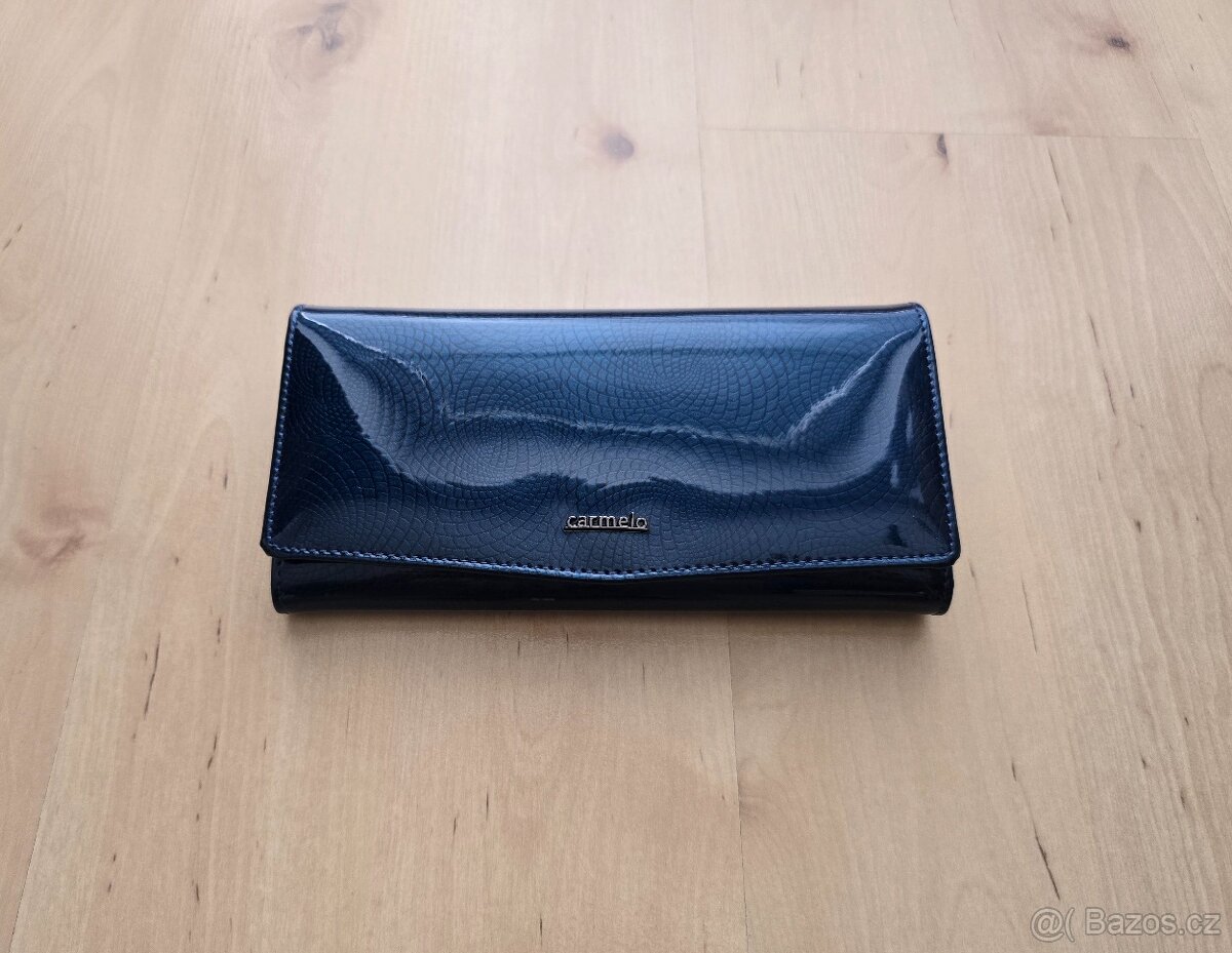 Nová dámská peněženka Carmelo