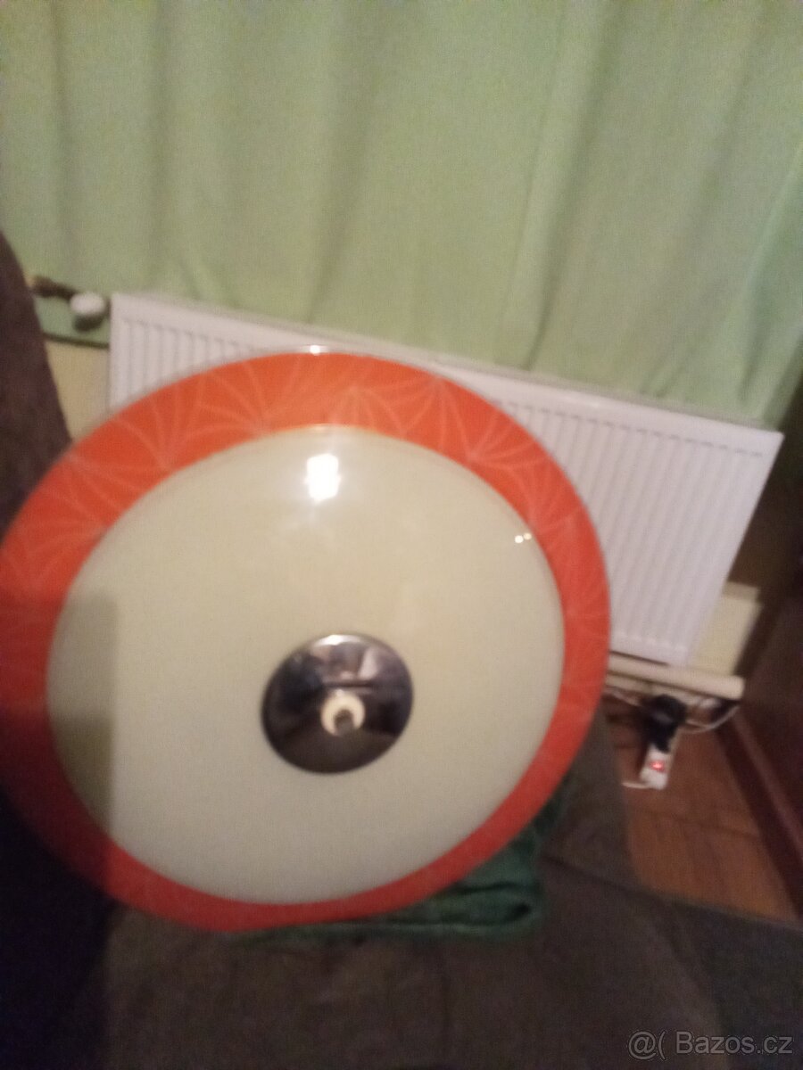 Stropní světlo a lampička, prodám