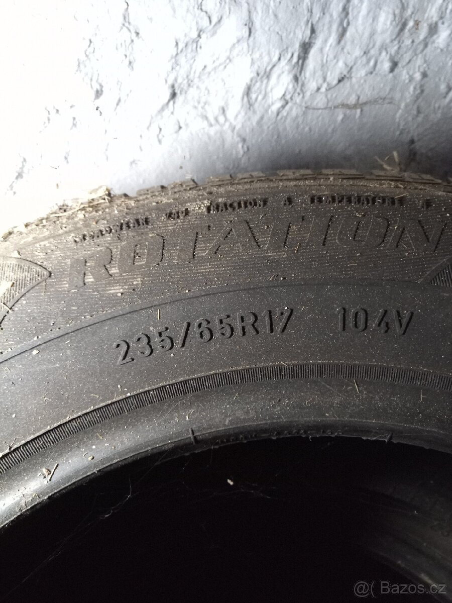 Sada pneu 235/65 r17 zimní