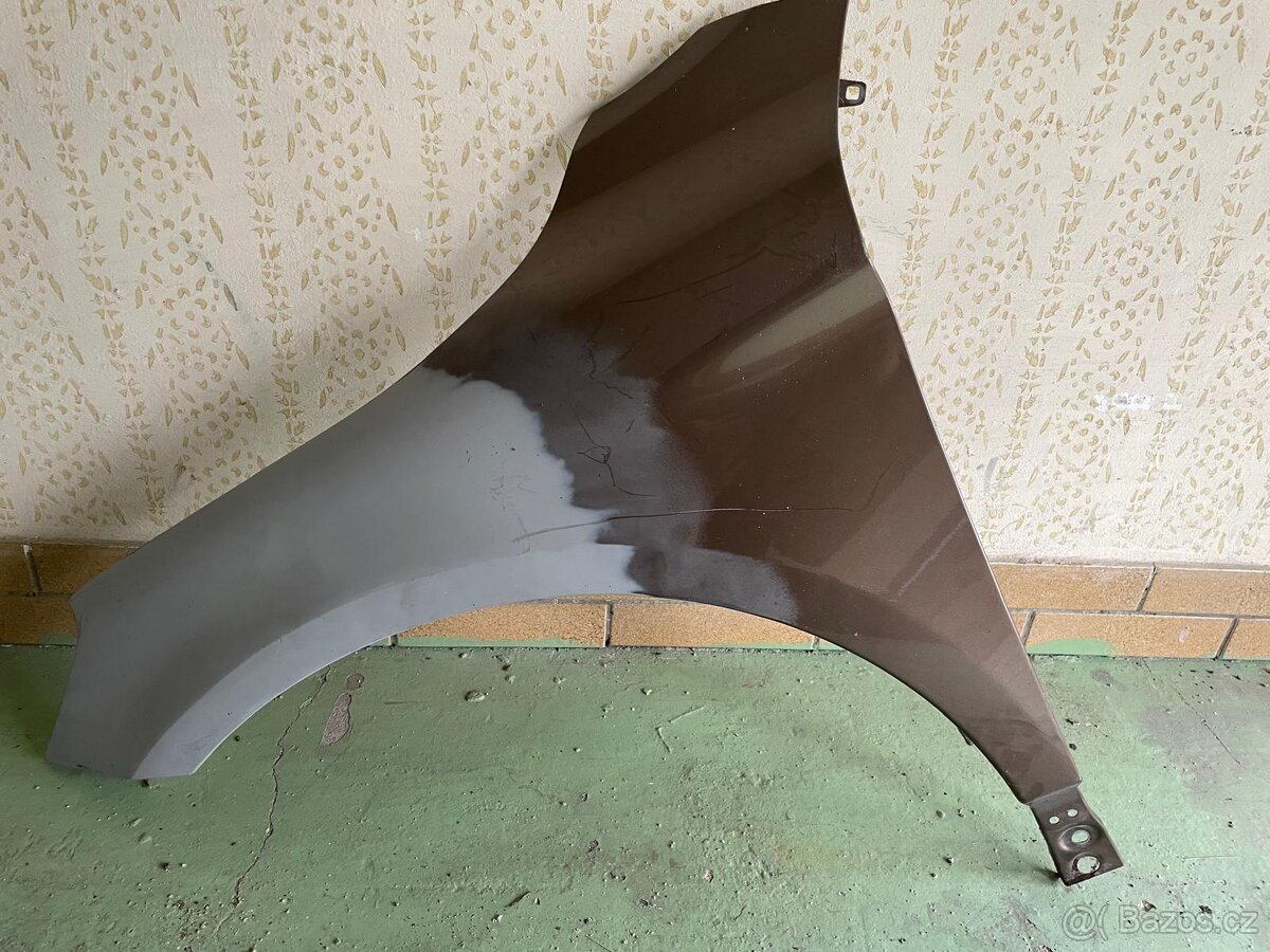 Levý přední blatník Volvo XC60