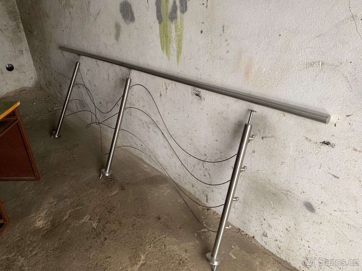 Prodám nerezové zábradlí