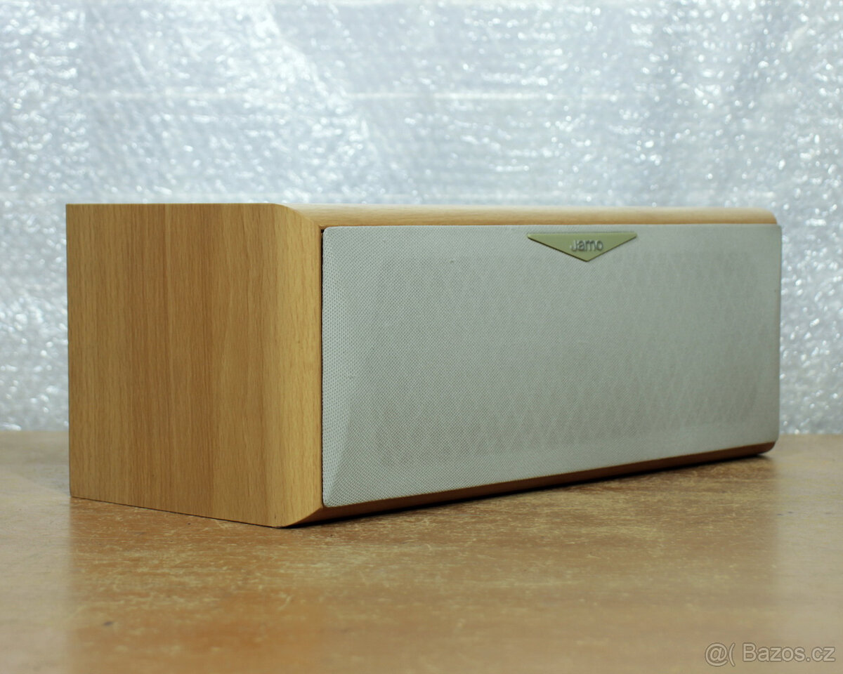 Centrální reprobedna Jamo.