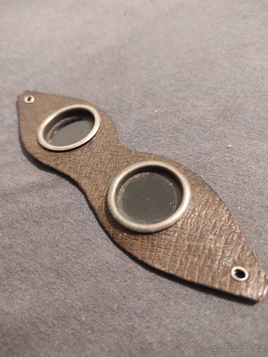 Staré obranné brýle