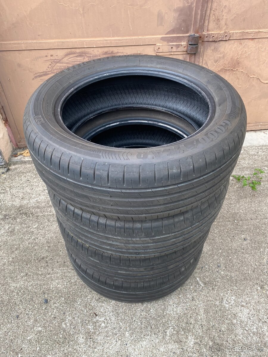 Goodyear Efficient Grip 205/55/17 91V LETNÍ PNEU