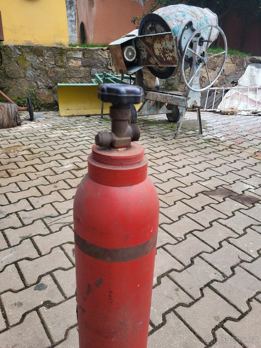 prodám lahev na CO