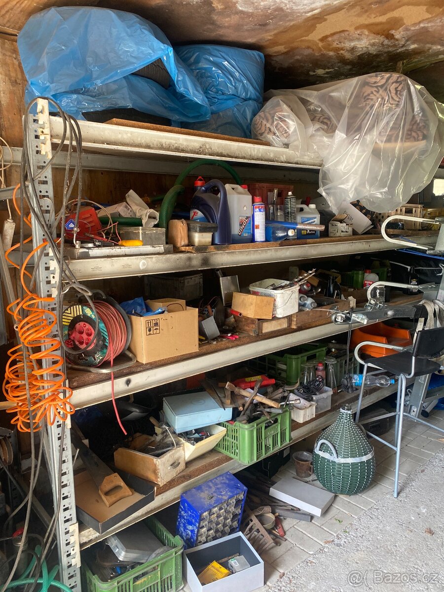 Prodam vybaveni garáže