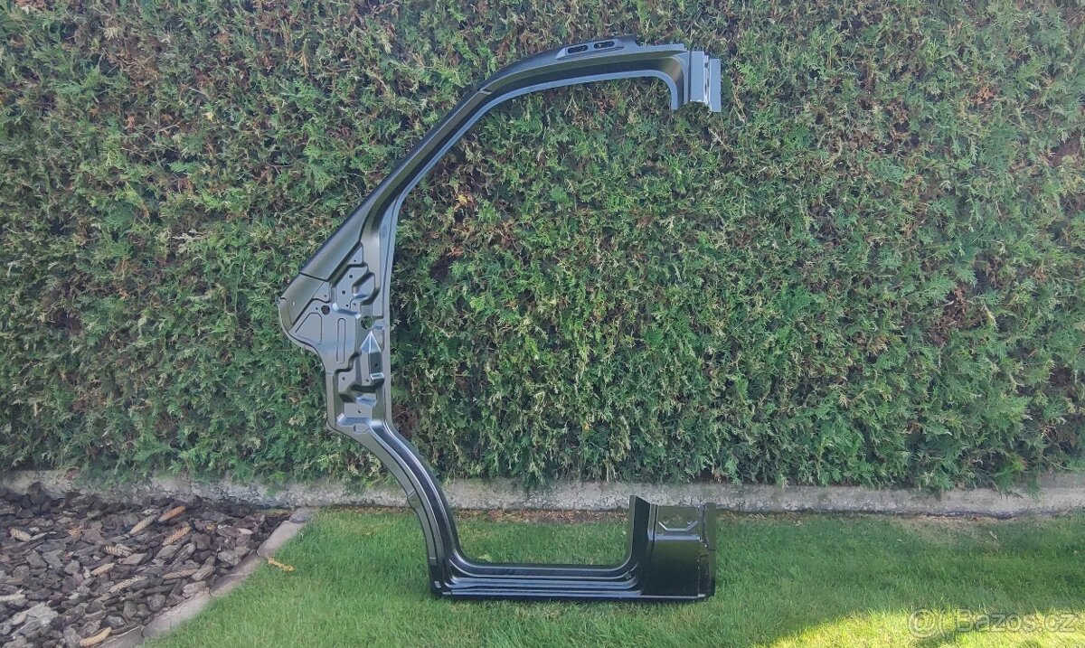 Mercedes Sprinter W907 W910 - Lavy prah podbeh sloupek ram