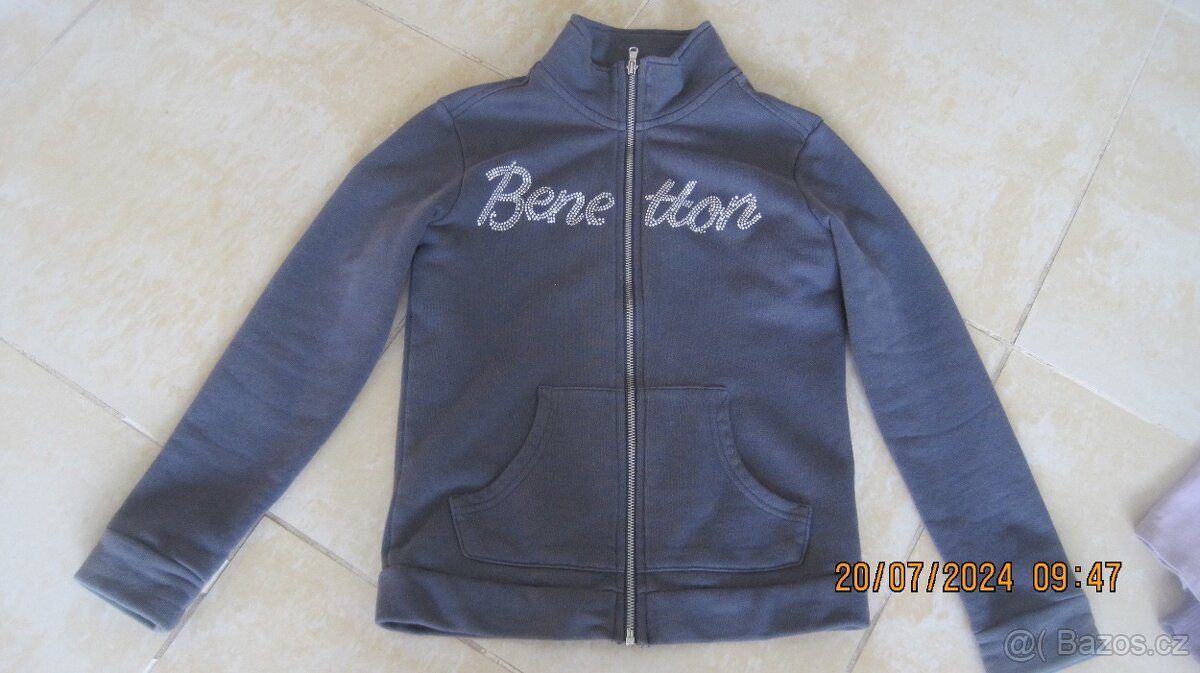 Mikina Benetton, vel. 128, dvě trika Little Kids
