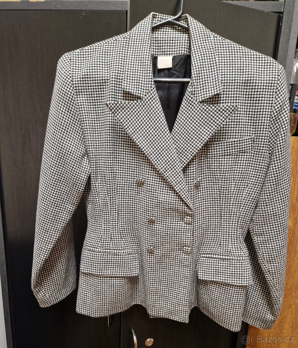 Nenošené dámské sáčko vel 38