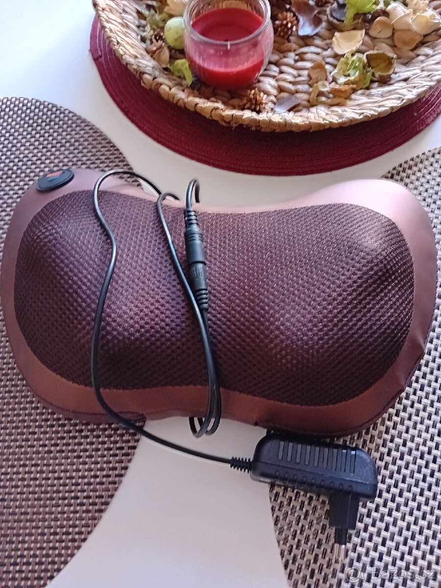 Ergonomický elektrický masážní polštářek