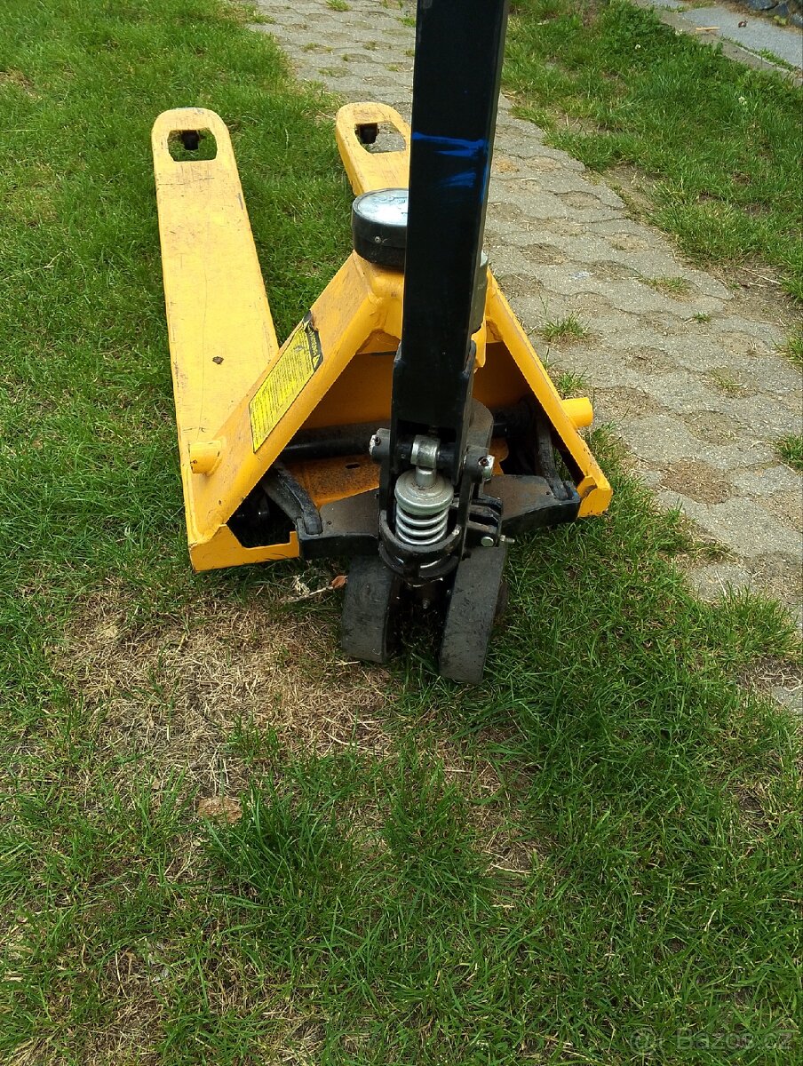 Paletový dlouhý vozik