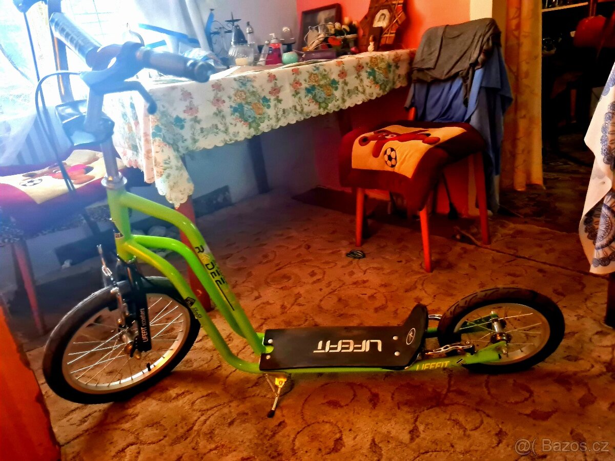 Prodám málo vyuzitou koloběžku 1000KC