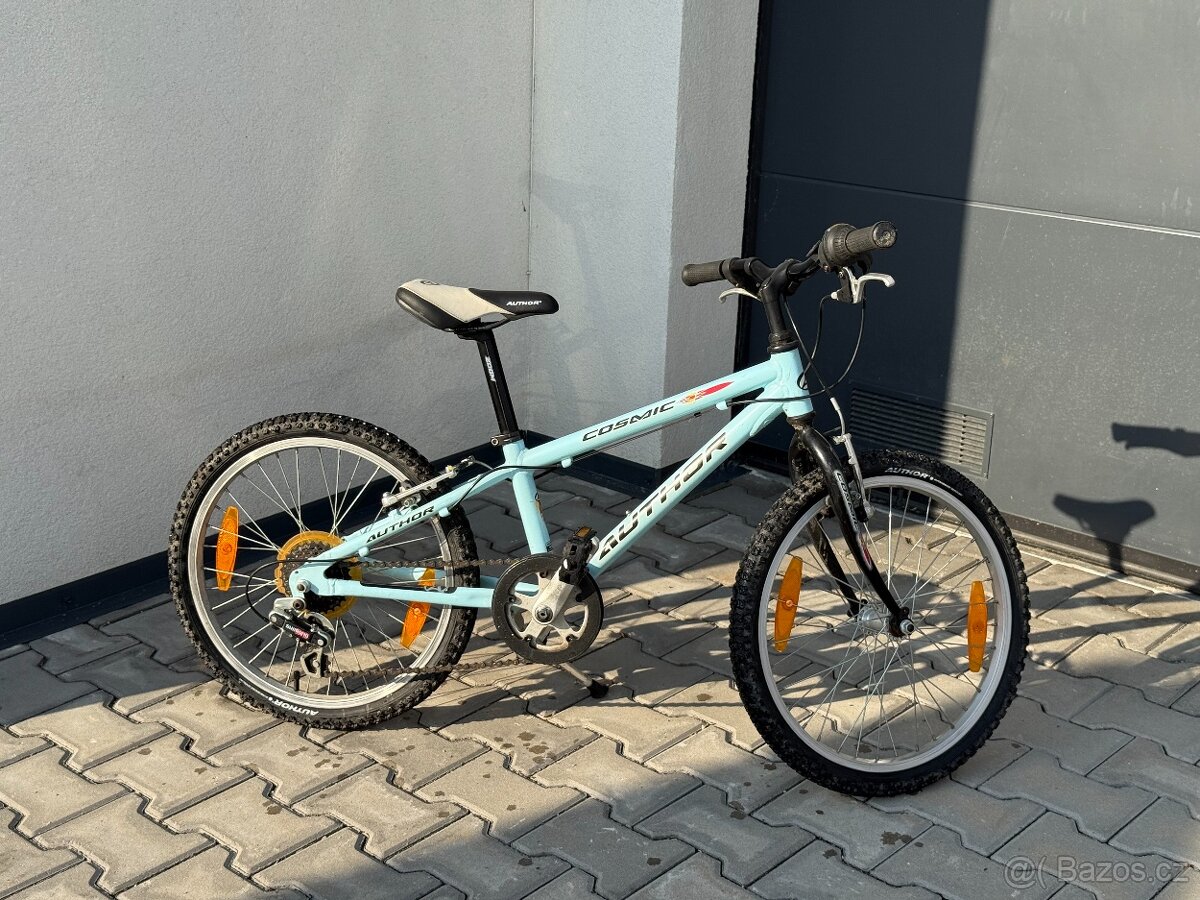 Author Cosmic 20"