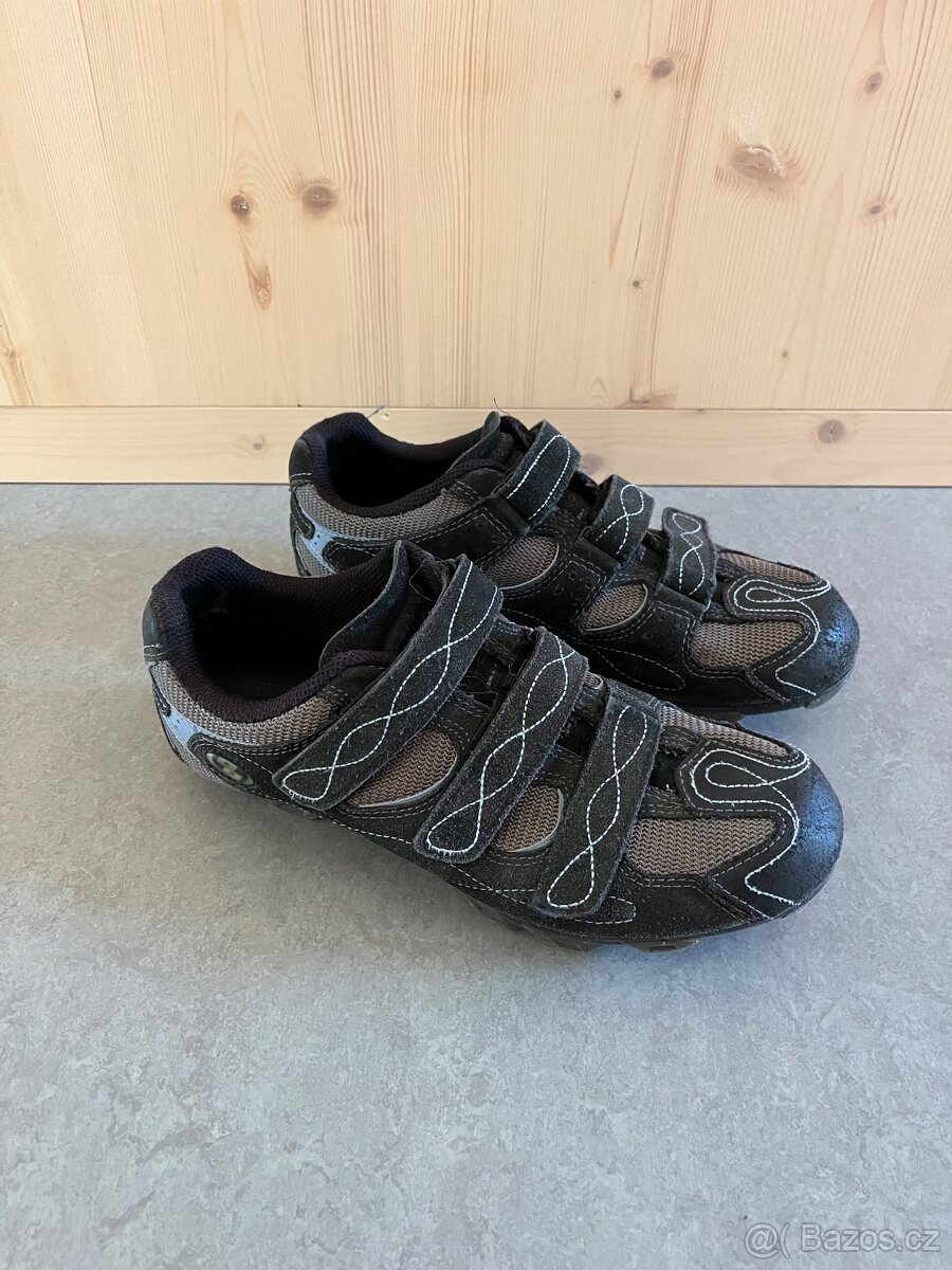 MTB tretry Specialized vel. 40