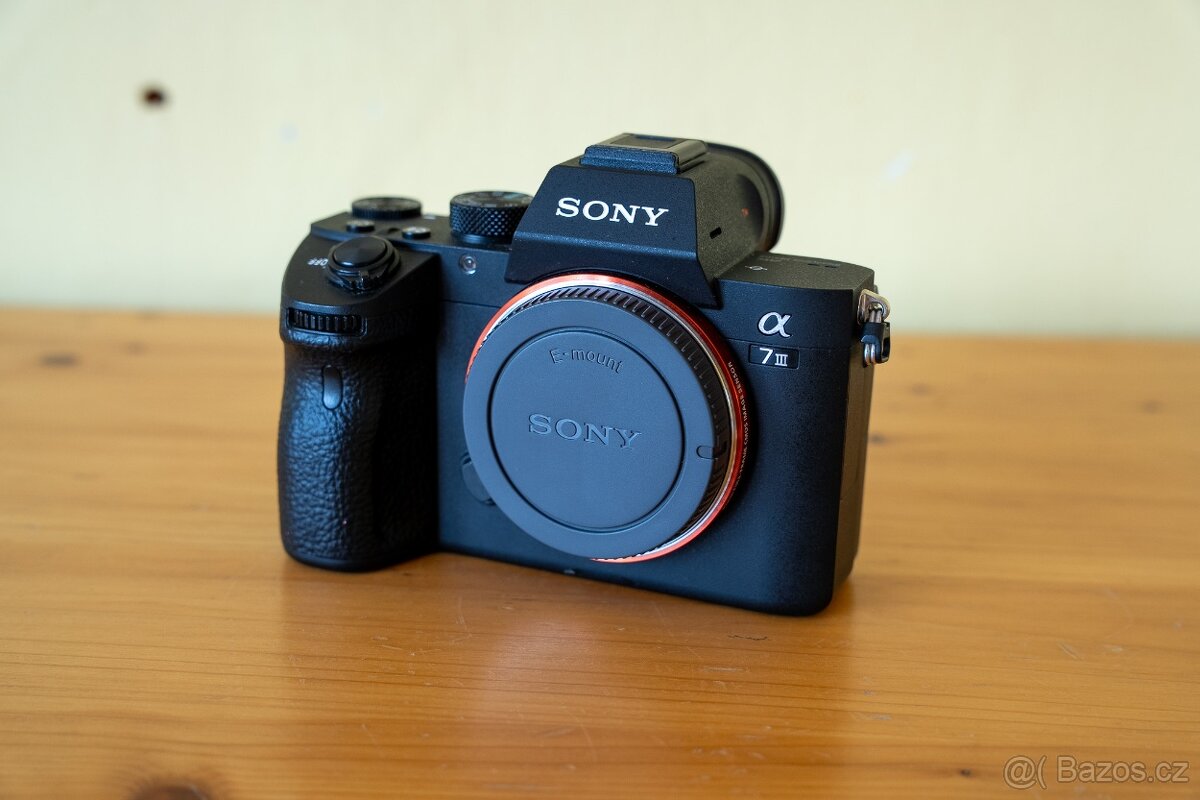 Sony A7 III (záruka do 2027)