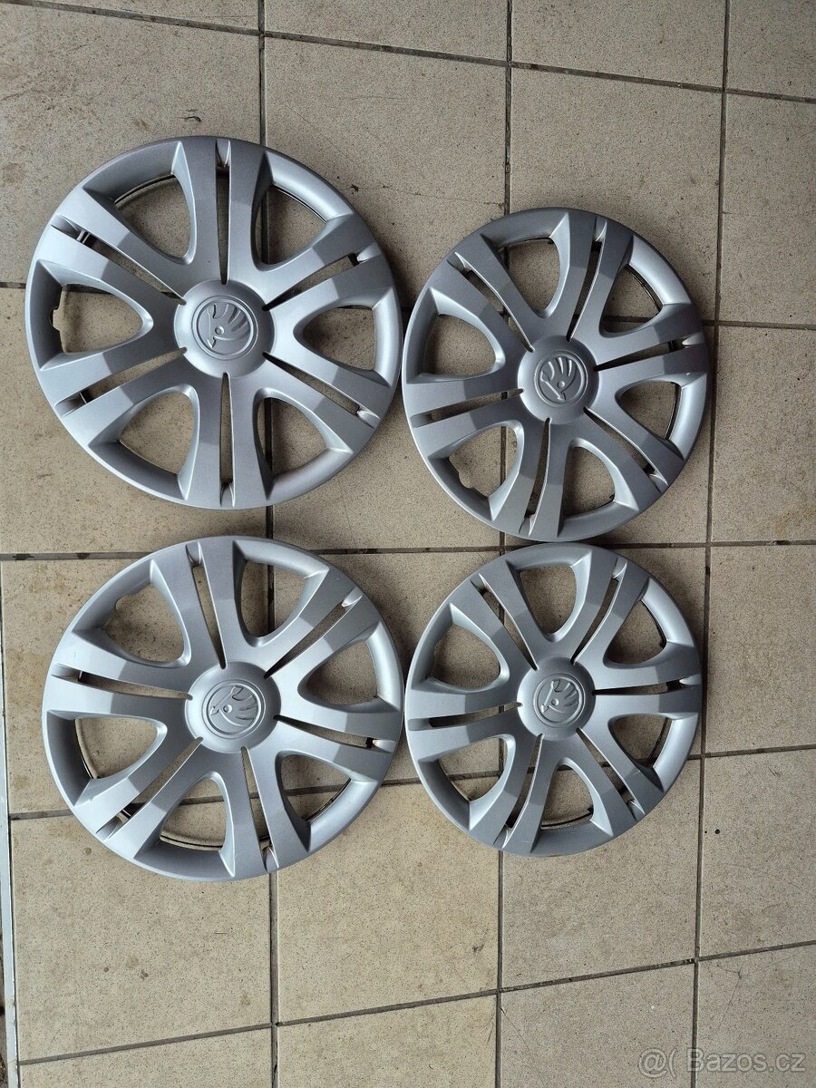 Originál poklice Škoda 15"