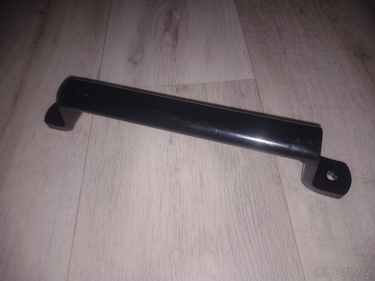Multicar M25 madlo kabiny