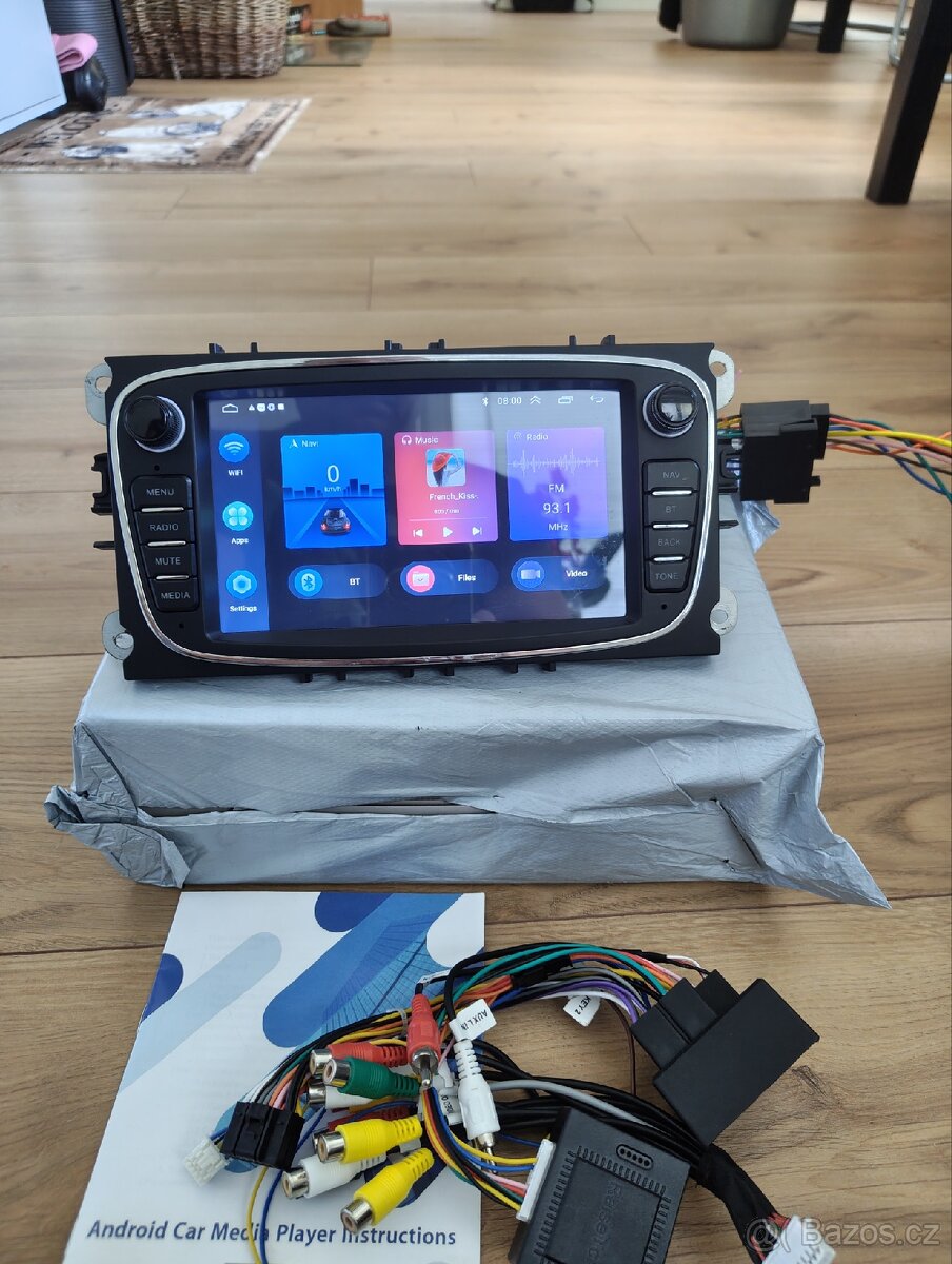 2din autorádio pro Ford s androidem