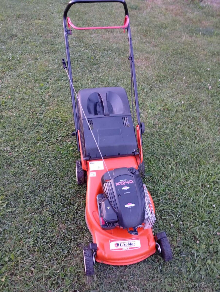 Benzínová sekačka Briggs a Stratton ,oleo mac 44cm, 2,95kw