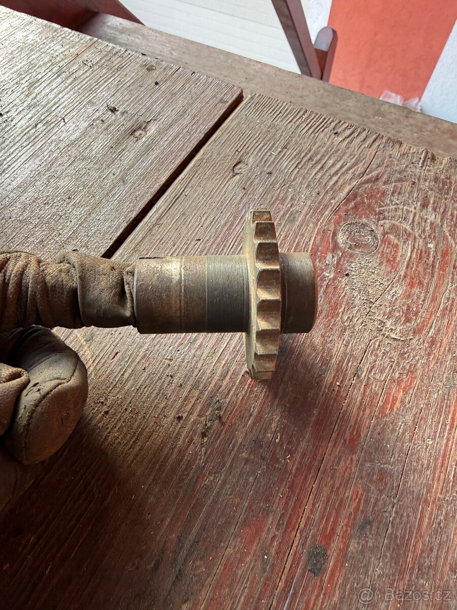 Čz 175 Prase - primární kolečko