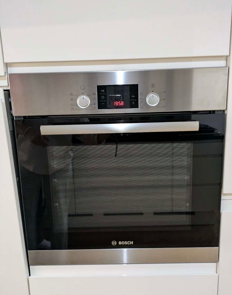 Vestavná trouba Bosch