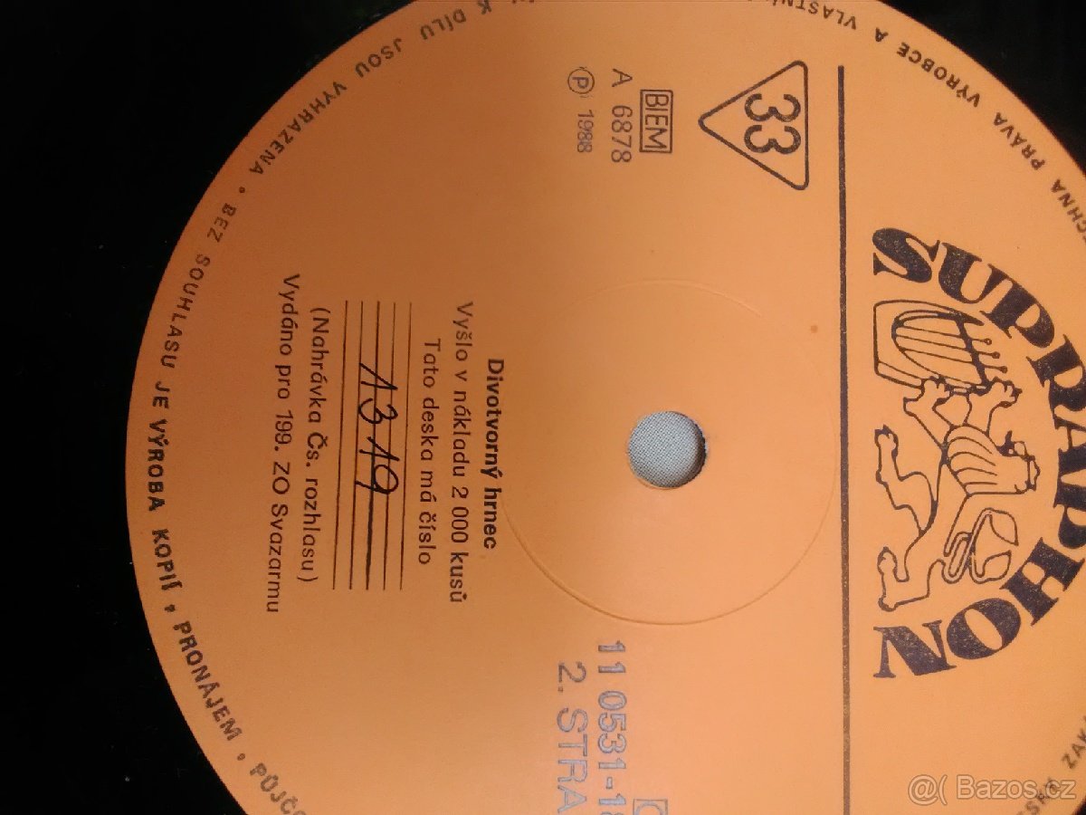 Klubové desky Semafor.